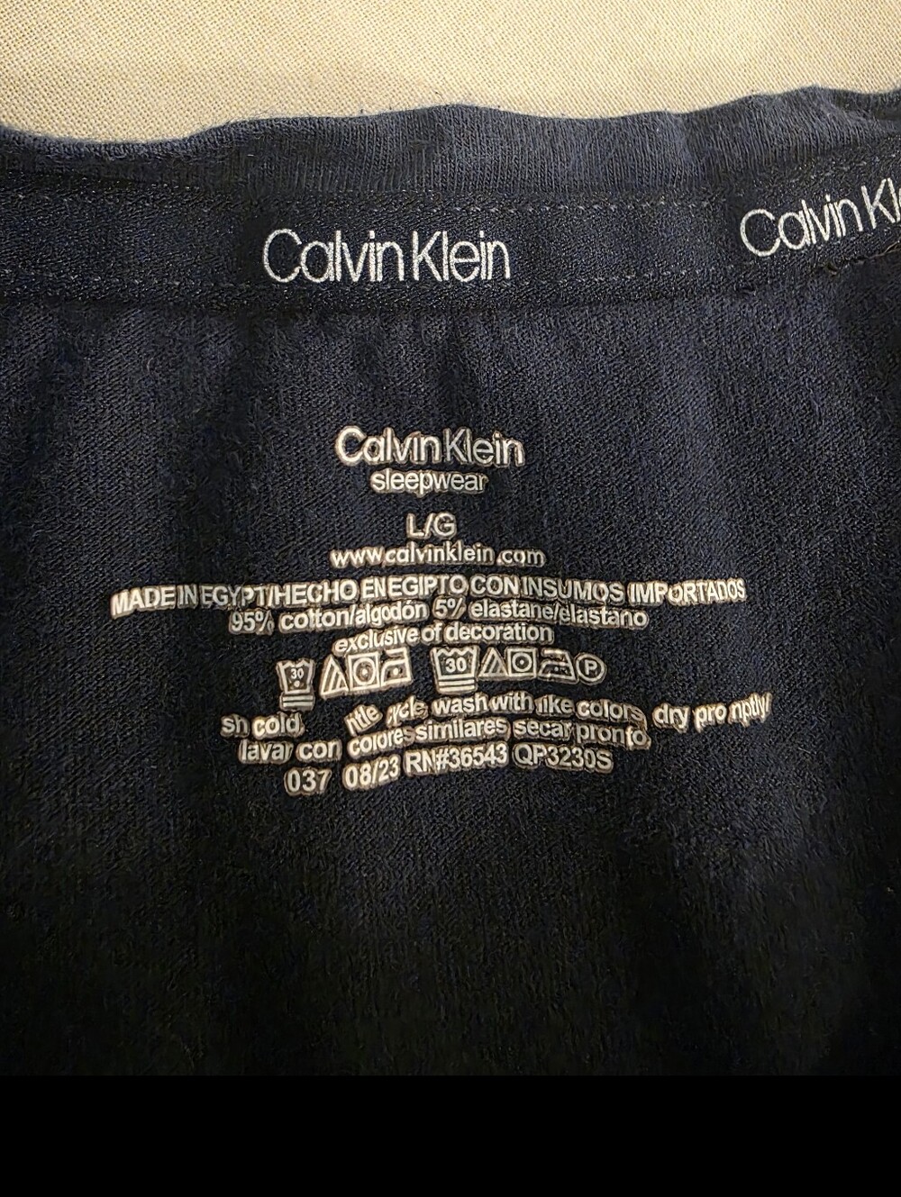 Calvin Klein Women's Dark Navy Long-Sleeve Logo Tee - Picture 4 of 4